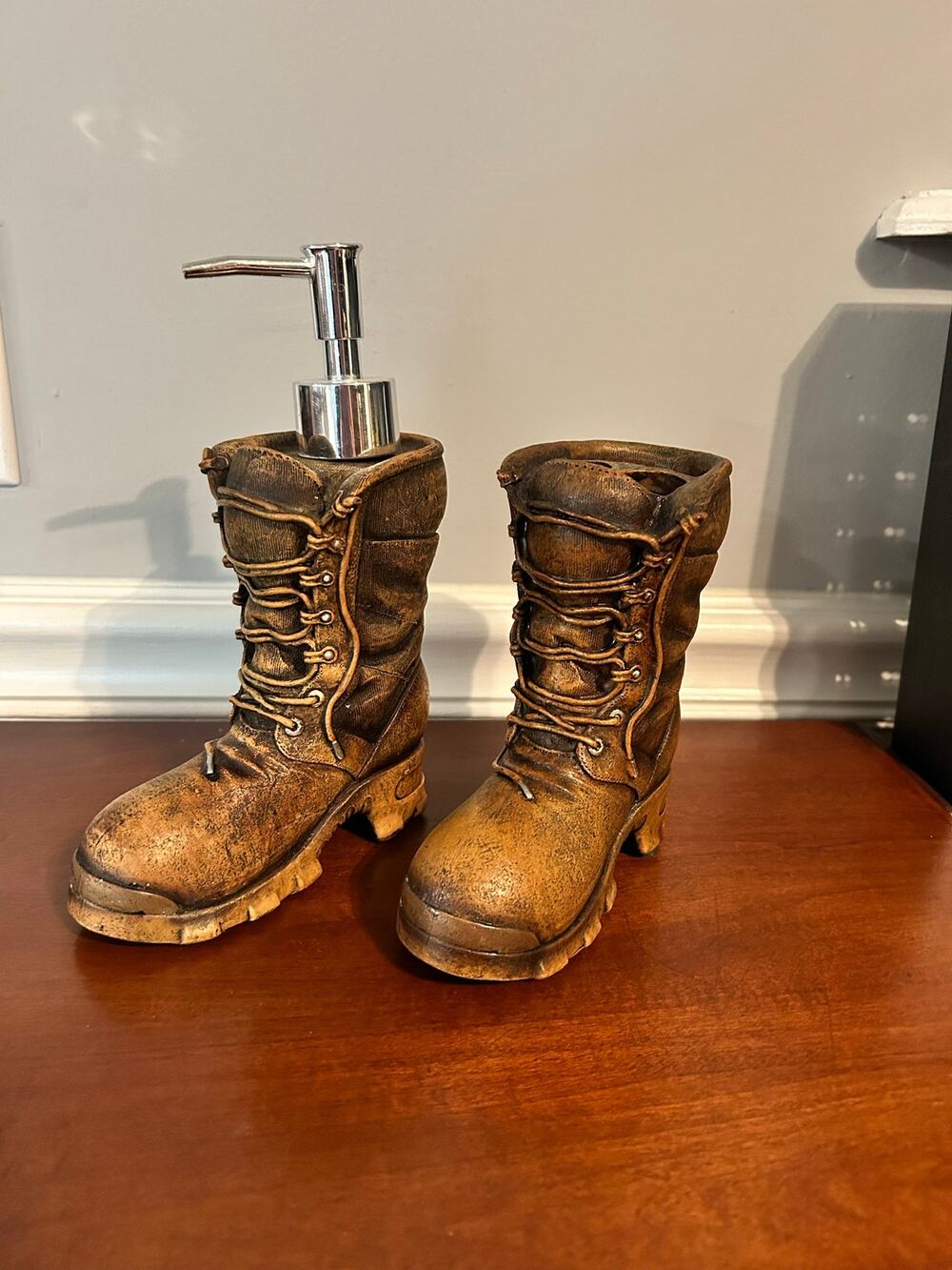 Vintage Western Cowboy Boot Soap Dispenser Toothbrush Holder Set Rustic